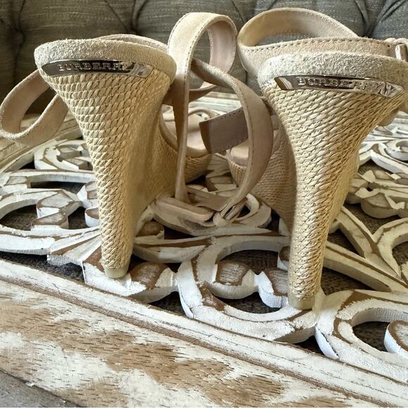 Burberry Cream Suede Leather Ankle Wrap Wedge Sandals Shoes Women’s 37 US 7 - Picture 10 of 16